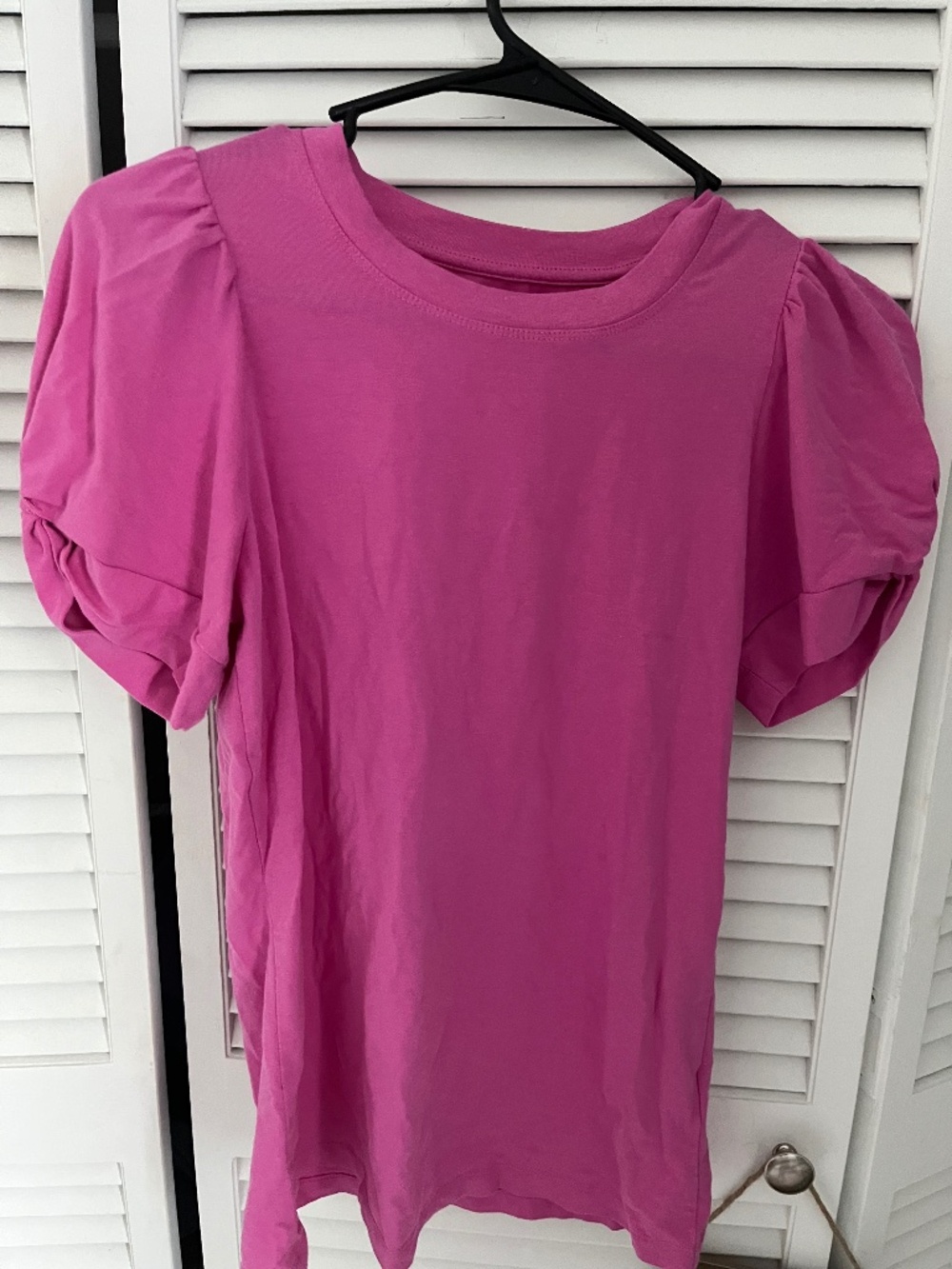 Amazon Essentials Twist Puff Sleeve Tshirt! Like New ! Cotton modal blend!